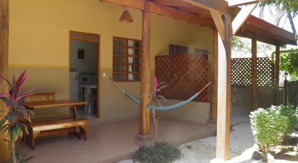 Cabinas El Colibri Puerto Carrillo Exteriör bild